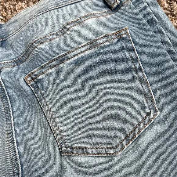 Generation Y Women's Light Blue Cropped Jeans - Picture 6 of 8